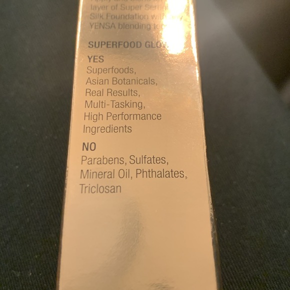 Yensa Super Serum Silk Foundation - Picture 8 of 8